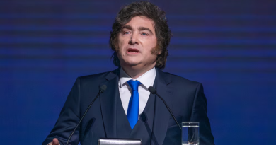 Milei no se moverá de la ortodoxia y pide paciencia hasta que la inflación se desplome