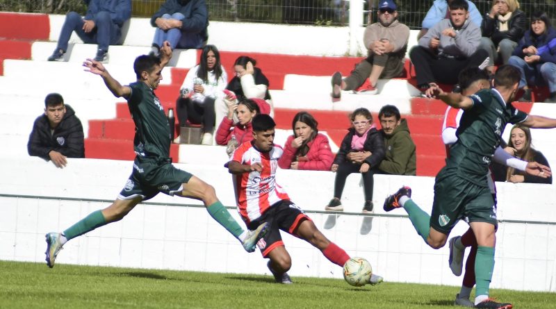 Costa Brava se quedó con el clásico piquense y manda en la Liga Pampeana