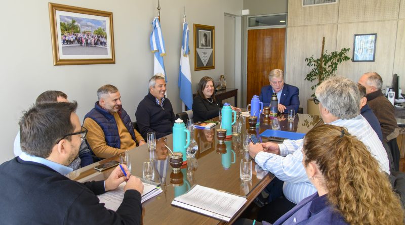 El Gobierno provincial abordó con entidades agropecuarias el proyecto de Consorcios Camineros