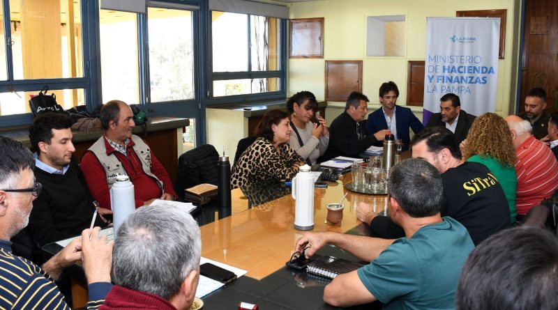 Paritaria estatal en La Pampa: agente con familia tipo cobrará en mayo $1.600.000