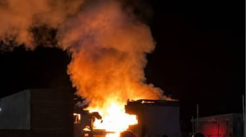 Explotó un edificio en Santa Cruz y buscan víctimas entre los escombros: un bebé y dos adultos murieron