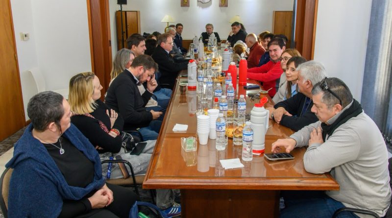 El PJ de La Pampa proyecta su futuro: cumbre liderada por Ziliotto, análisis nacional y masiva campaña de afiliación juvenil