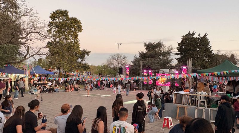 El Festival Primavera Alvear 2026 cerró con una gran celebración en comunidad