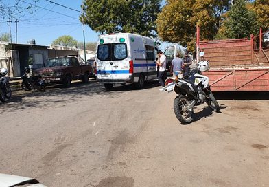 Pico: Una joven fue hospitalizada tras chocar en moto contra un perro suelto