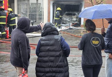 Voraz incendio en una vivienda de General Pico: el fuego destruyó un auto cero kilómetro y un quincho